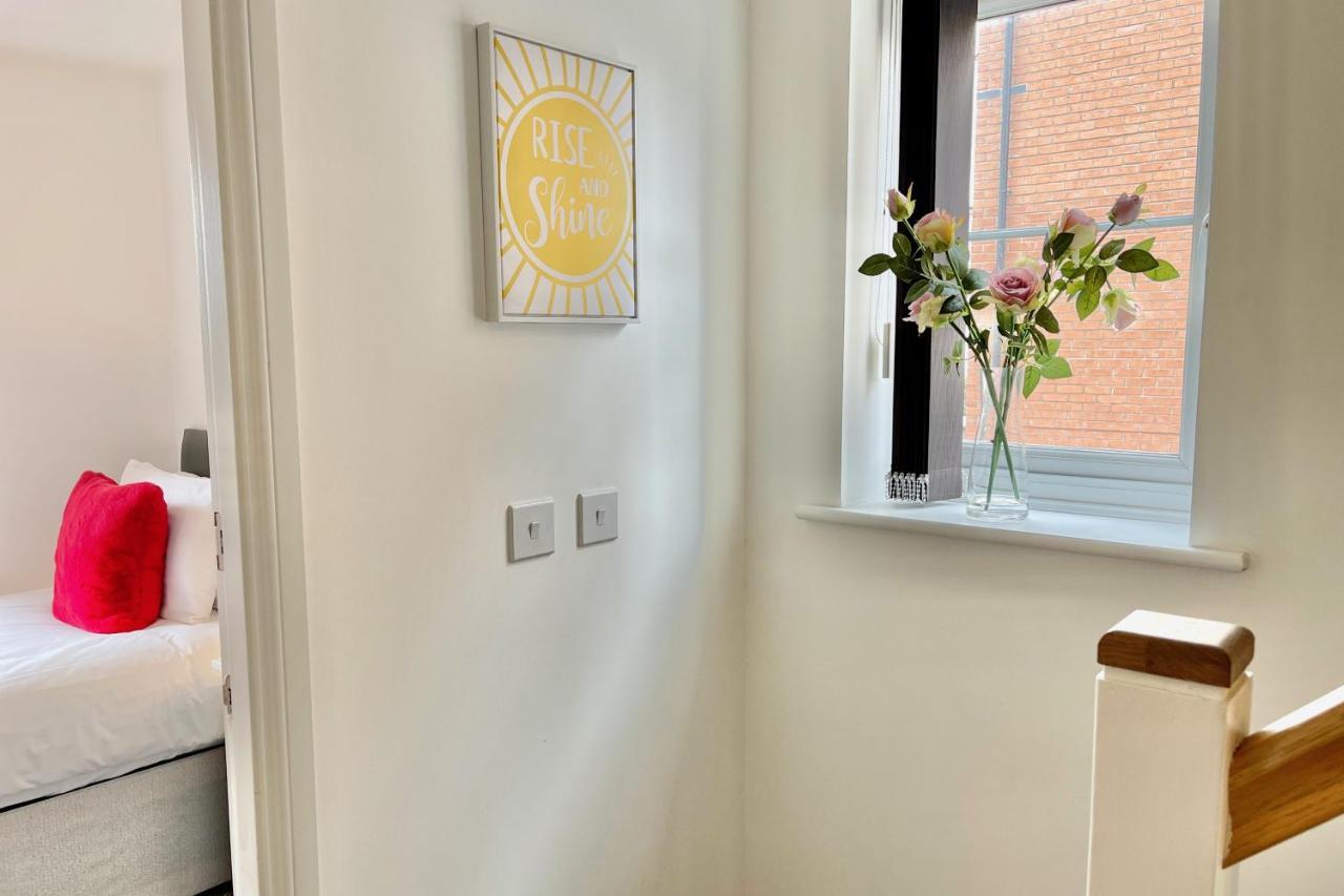 Canalview House - Fully Furnished Coventry City Centre Home Exterior photo