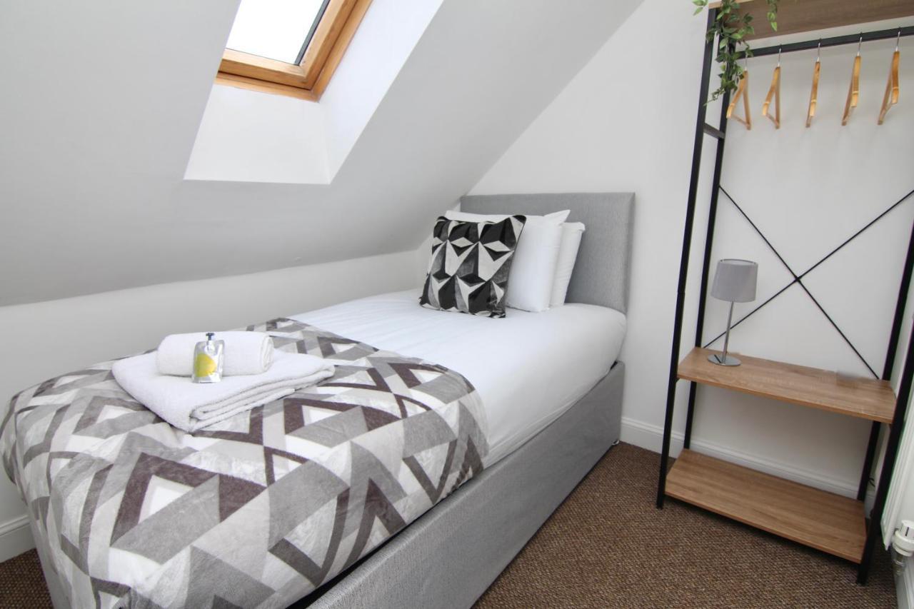 Canalview House - Fully Furnished Coventry City Centre Home Exterior photo