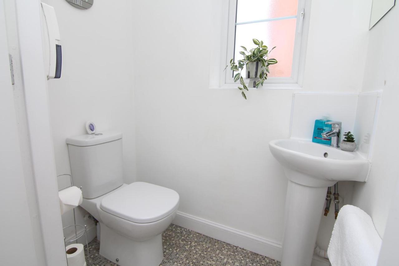 Canalview House - Fully Furnished Coventry City Centre Home Exterior photo